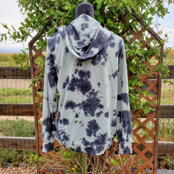 Jane and Delancey Blue Tie-Dye Hoodie Size Medium EUC - Picture 9 of 16